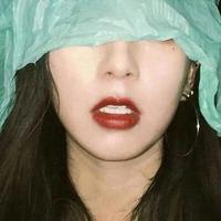 白 阿 白 💋头像