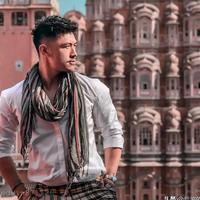 fff坚强一点头像