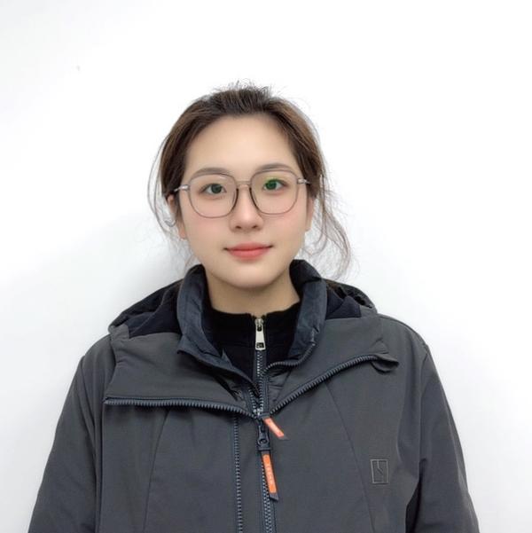 极氪家倪亚彤头像