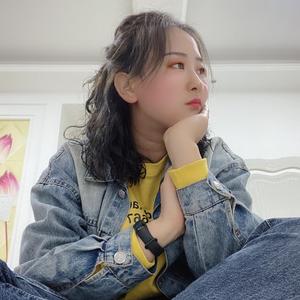 小七玩毛线头像