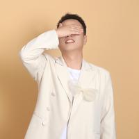 追光的萝卜丁头像
