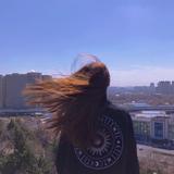 小李同学👧🏻头像