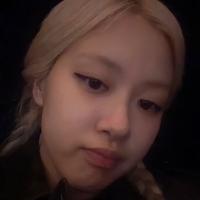 陪朴彩英许个愿头像