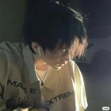 白梓842头像