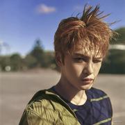 无文案的个人资料头像