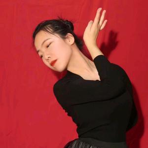 🍓草莓味的车厘子🍓头像