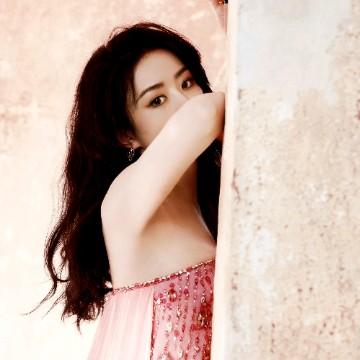 开心的幸福百灵鸟头像