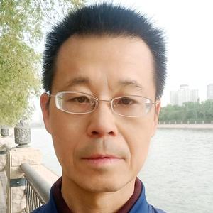 黄译起名头像