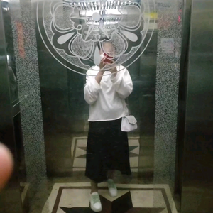聪颖海风iNY头像