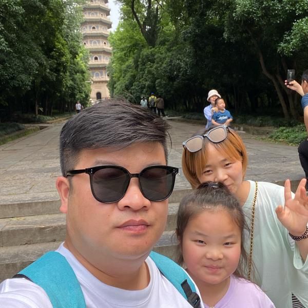 小磊的车车头像
