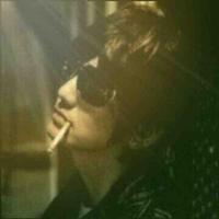 冬眠的动物窝在被子里头像