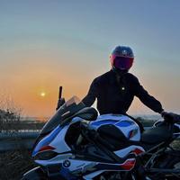 热心菠萝YTw头像