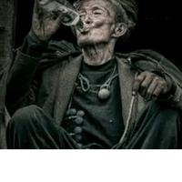 ☞小王同志头像