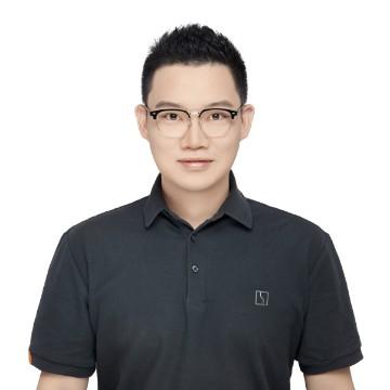 极氪谢东游头像