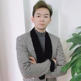 黛丝造型小董头像