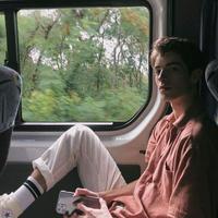 默默无闻的社会小齿轮~头像