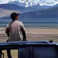 别待在谷底头像