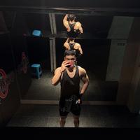 薛二哈的梦幻车库头像