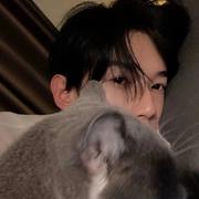 zzz102的个人资料头像