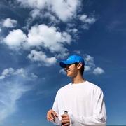 蓝天依旧的个人资料头像