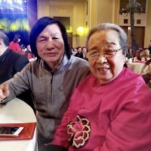 宫门桃李头像
