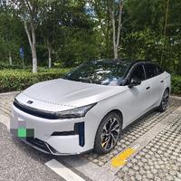 魅友开老六头像