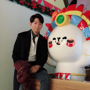 torsinlee的个人资料头像