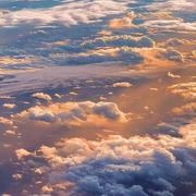 于何来的个人资料头像