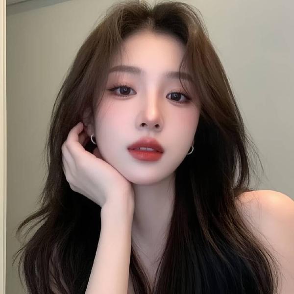 月光下畅饮的诗者头像