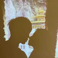 买不起g63的王十八头像