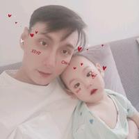 骚年小张张头像