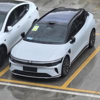 皑皑白雪飞头像