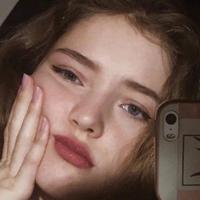 甜丝丝的秋天头像