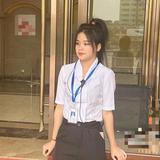 笼 唬 妹头像