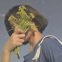 洛汐在头条头像