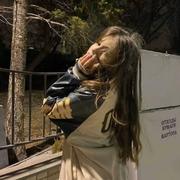 废寝忘食的个人资料头像