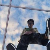 咸鱼超273头像