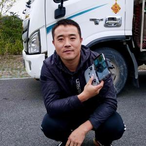 毛子vlog头像