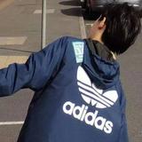 啵啵16575头像